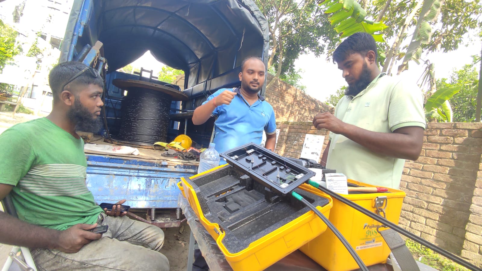 অপটিক্যাল ফাইভার ট্রান্সমিশন লাইনের সমস্যা নিরসনে প্রয়োজন দ্রুত পদক্ষেপ