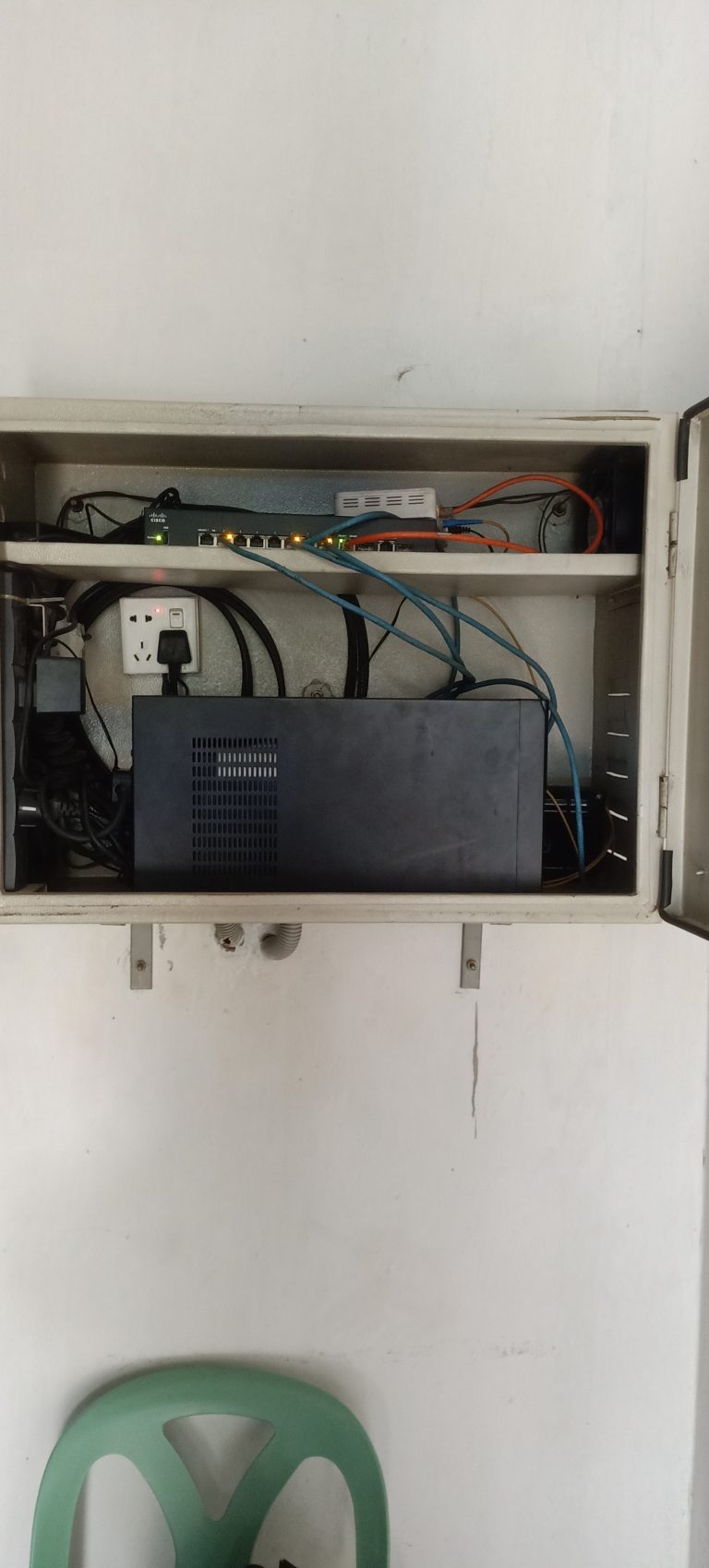 DTW-120 CCTV UPS INSTALL